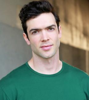 photo Ethan Peck