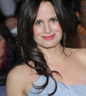 photo Elizabeth Reaser