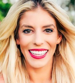 photo Rebecca Zamolo