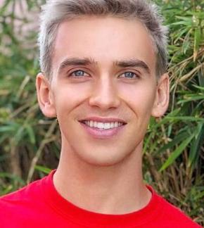 photo Stephen Sharer