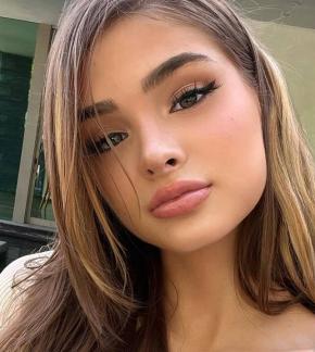 photo Brighton Sharbino