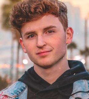 photo Caylus Cunningham