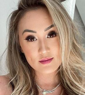 photo Lauren Riihimaki