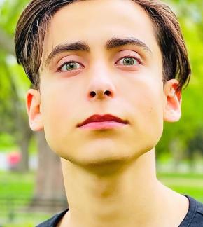 photo Aidan Gallagher