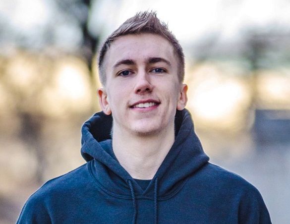 Miniminter Age, Net Worth, Height, Girlfriend, Weight 2024 - World-Celebs.com