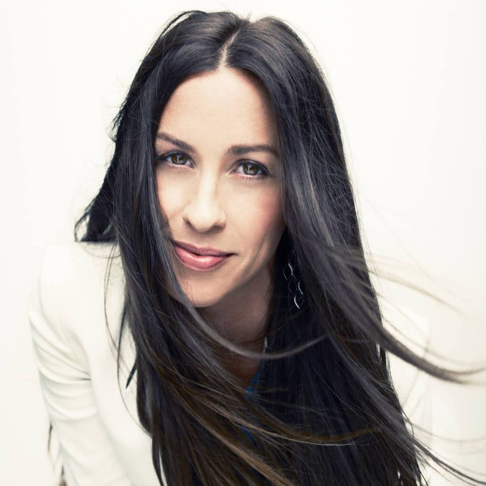 Alanis Morissette Age, Net Worth, Height, Songs, Husband 2024 World