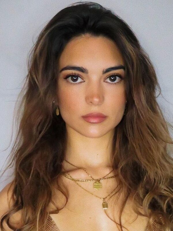 Kyra Santoro — Bio, Parents, Modeling career, Boyfriend, Net worth