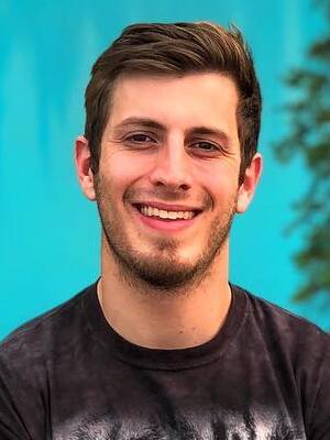 Ross Smith — Bio, Parents, TikTok career, Girlfriend, Net worth