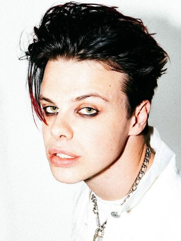 Yungblud — Bio, Parents, Rock career, Girlfriend, Net worth ...