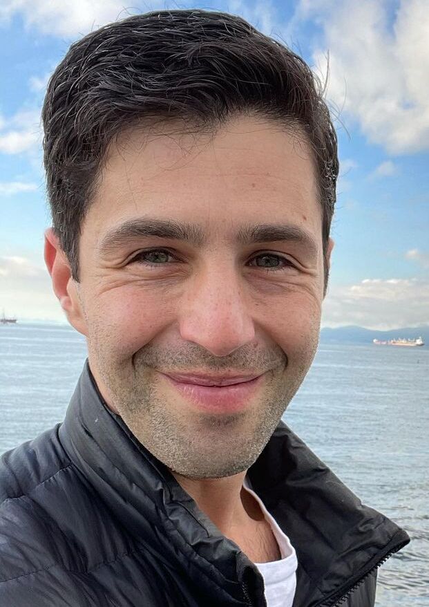 Josh Peck — Bio, Parents, Movie career, Married, Net worth, Interesting