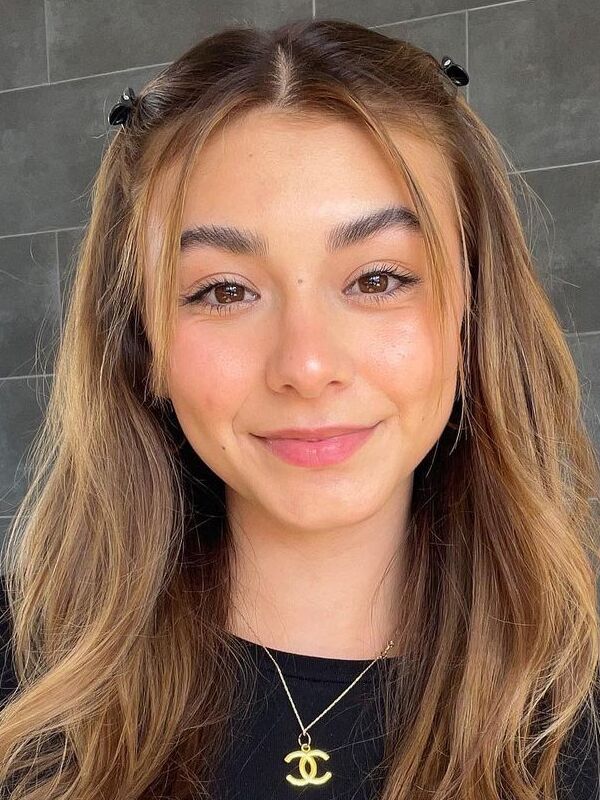 Mia Hayward — Bio, Parents, Instagram career, Relationship, Net worth