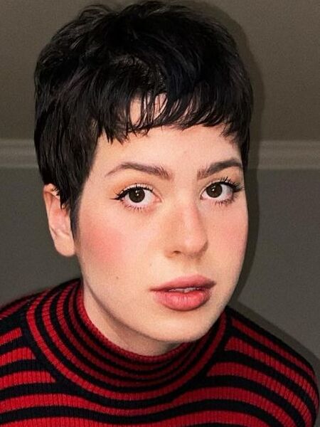 Anisa Jomha — Bio, Parents, Gaming career, Relationship, Net worth