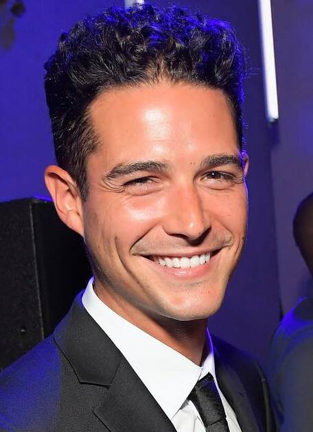 Wells Adams — Bio, Parents, Reality career, Relationship, Net worth