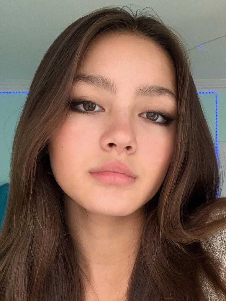 Mabel Chee — Bio, Parents, Modeling career, Relationship, Net worth