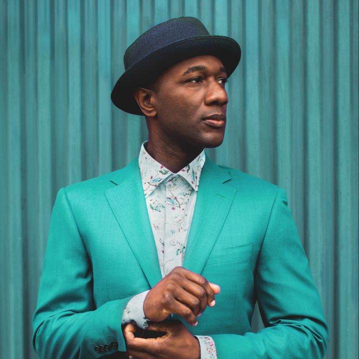 Aloe Blacc Age, Net Worth, Height, Wife, Daughter 2022 - World-Celebs.com