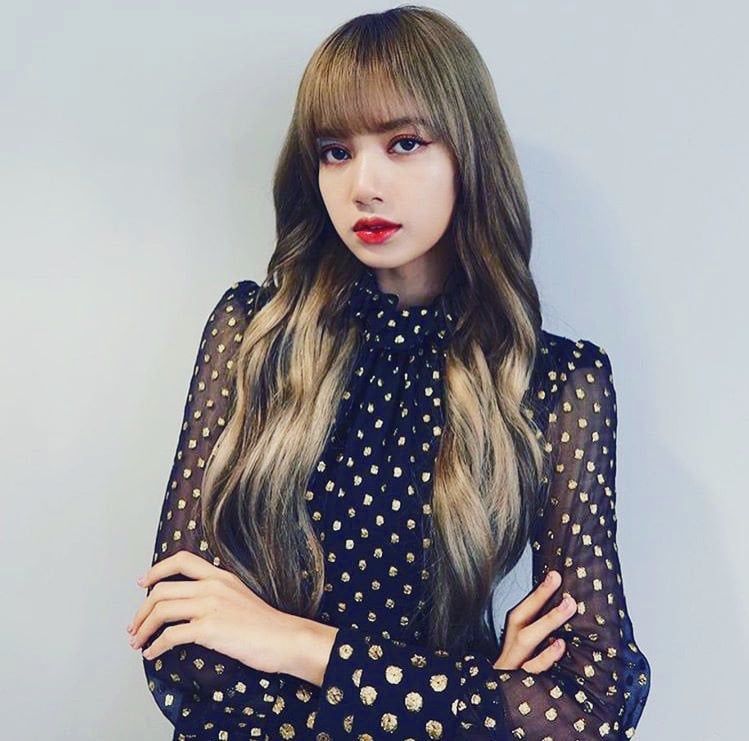 Lalisa Manoban Age, Net Worth, Height, Family 2020 - World ...