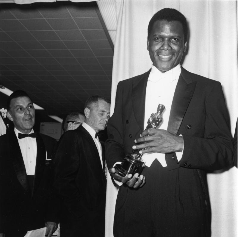 Sir Sidney Poitier Age Height Net Worth Daughter 2021 World Celebs Com