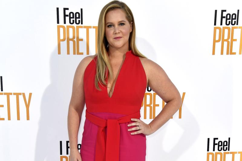 Amy Schumer Age, Net Worth, Height, Husband, Baby, Weight 2024 World