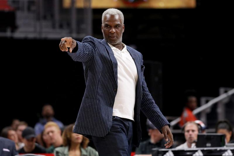 Charles Oakley Age, Net Worth, Height, Stats, Wife 2023 