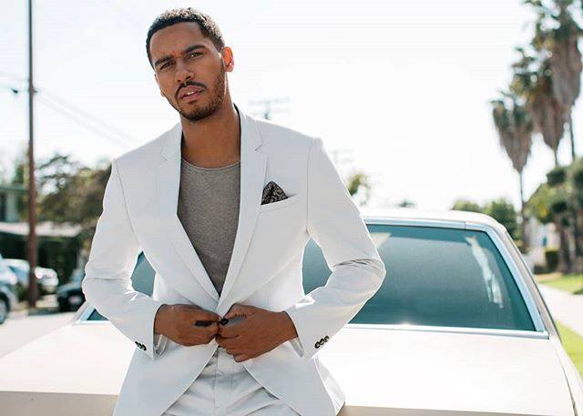 Elliot Knight Elliot Knight