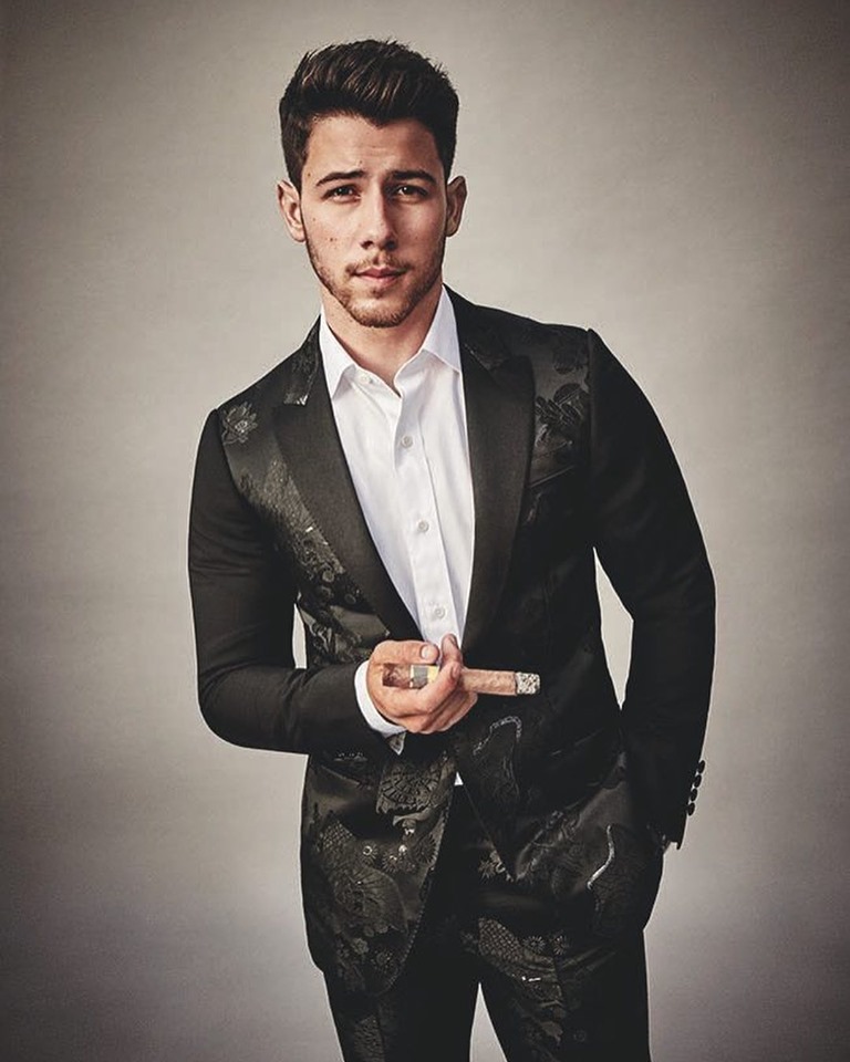 Nick Jonas Age, Net Worth, Height, Wife, Songs, Girlfriend ...