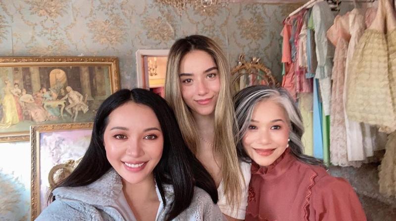 Michelle Phan with her family Michelle Phan with her family
