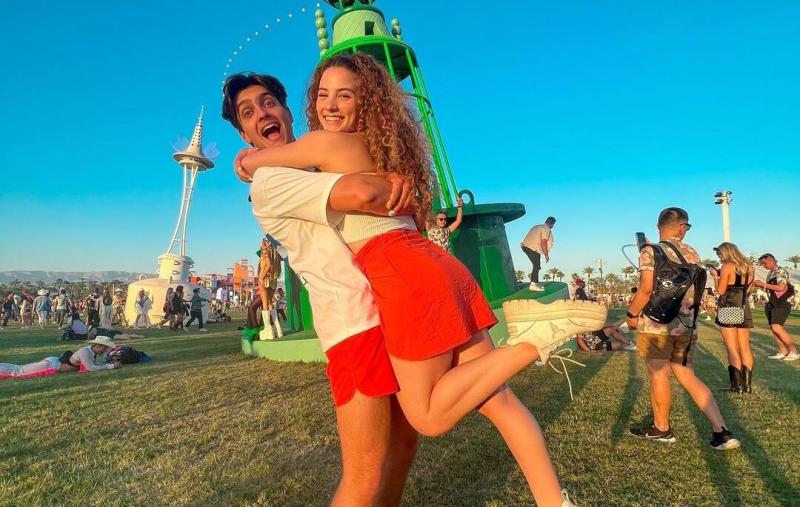 Dom Brack with Sofie Dossi Dom Brack with Sofie Dossi
