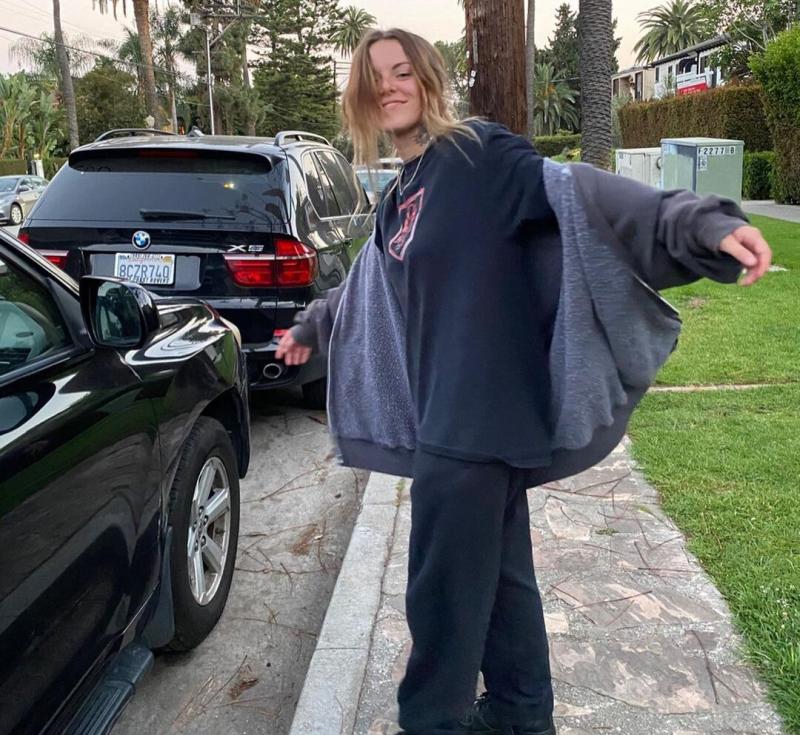 Lauren Sanderson Lauren Sanderson