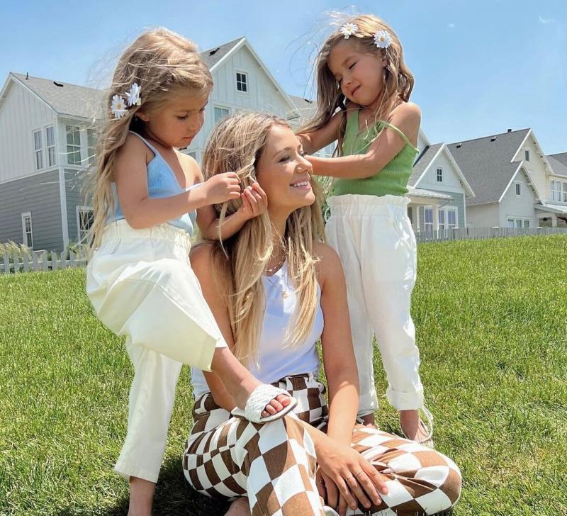 Madison Bontempo with her daughters Madison Bontempo with her daughters