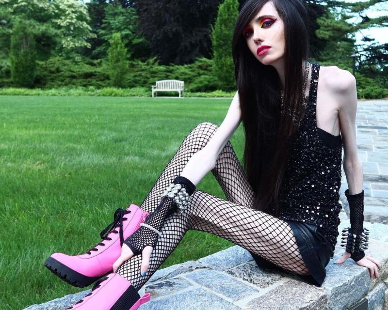 Eugenia Cooney — Bio, Parents, YouTube career, Relationship, Net worth