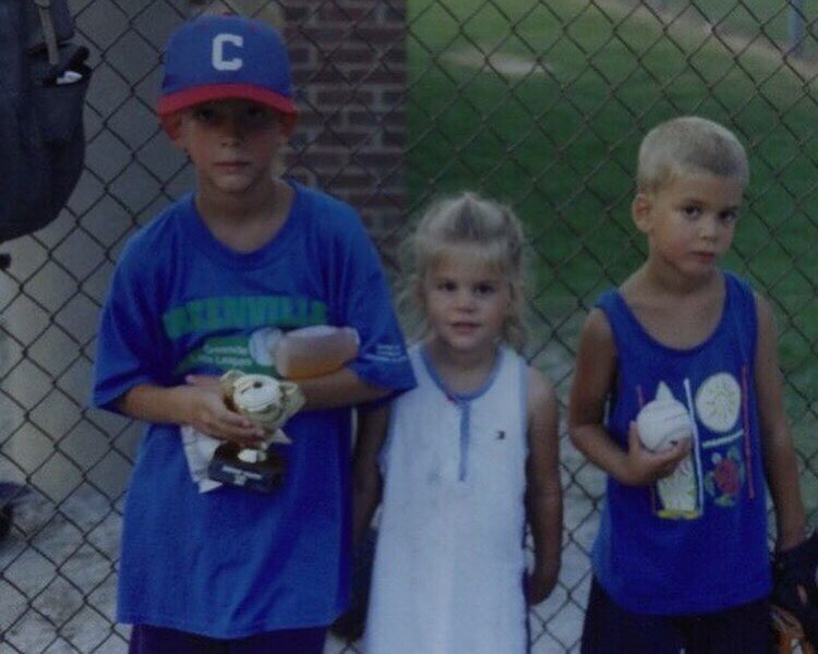 Chandler Hallow with his siblings Chandler Hallow with his siblings