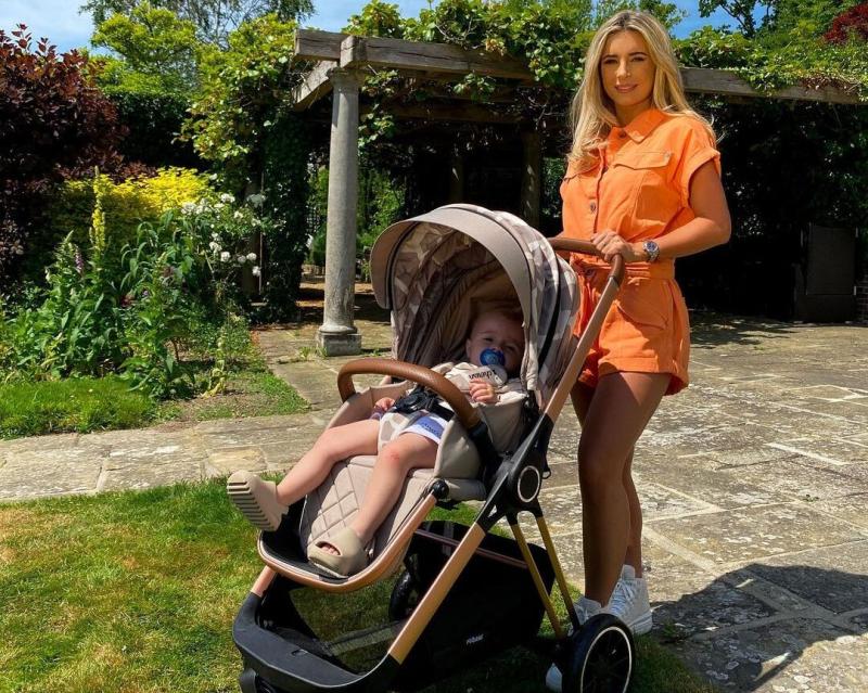Dani Dyer with her son Dani Dyer with her son