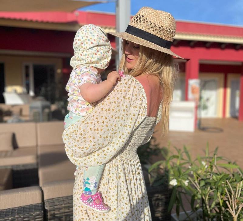Laura Whitmore with her daughter Laura Whitmore with her daughter