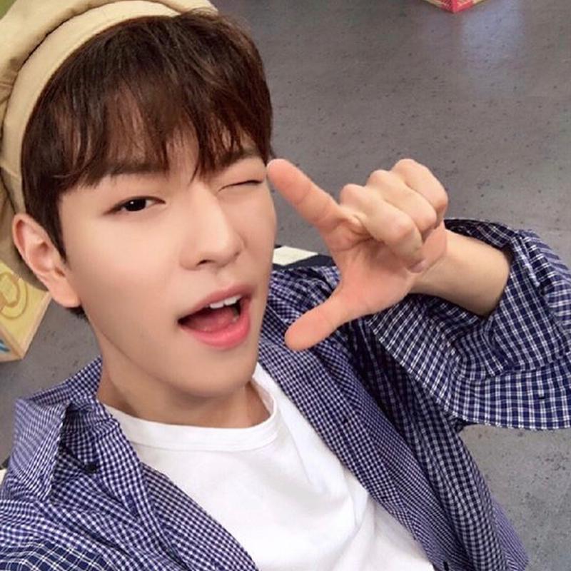 Kim Seungmin — Bio, Parents, Pop music career, Relationship, Net worth ...